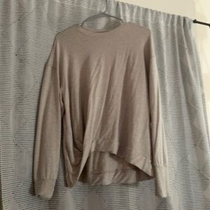 All in motion twist bottom pullover top